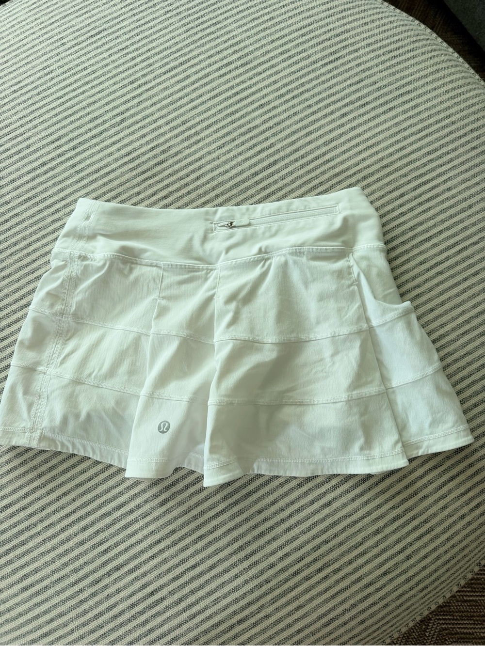Lululemon pace rival skirt